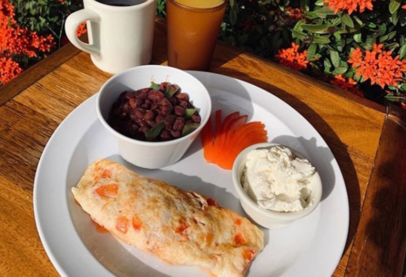 هتل Pacific Paradise