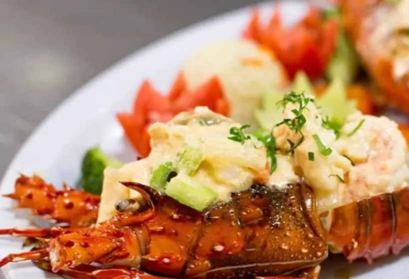 هتل Pacific Paradise