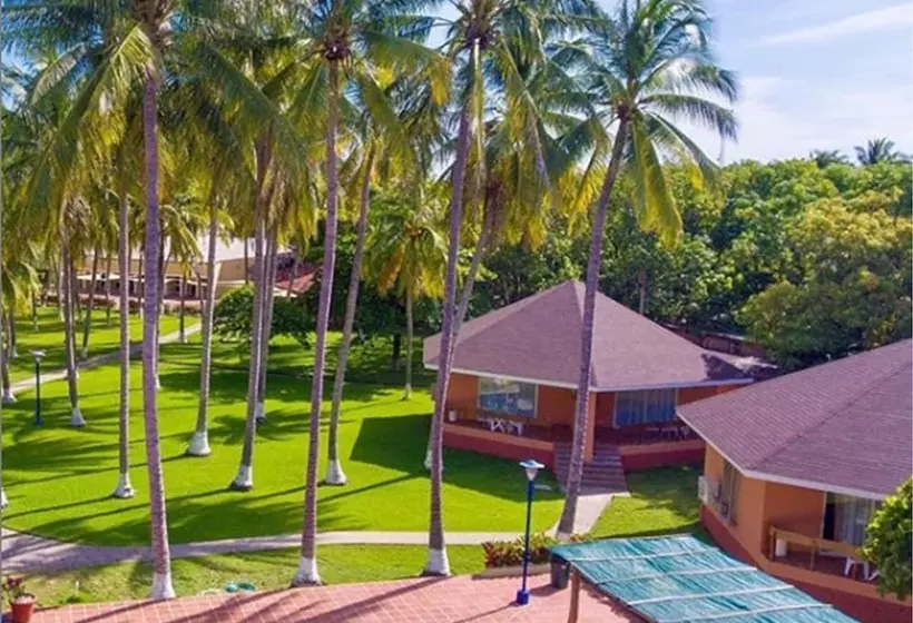 هتل Pacific Paradise