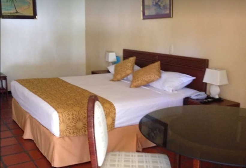 هتل Pacific Paradise