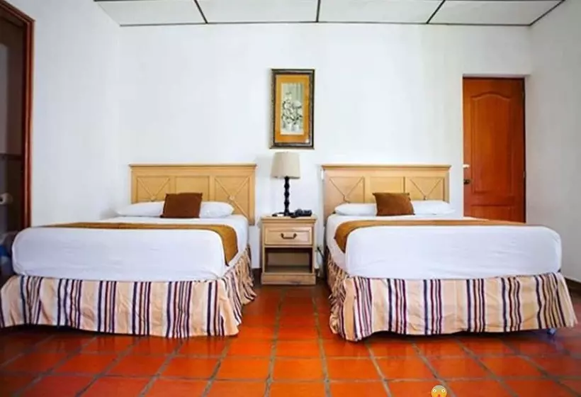 هتل Pacific Paradise