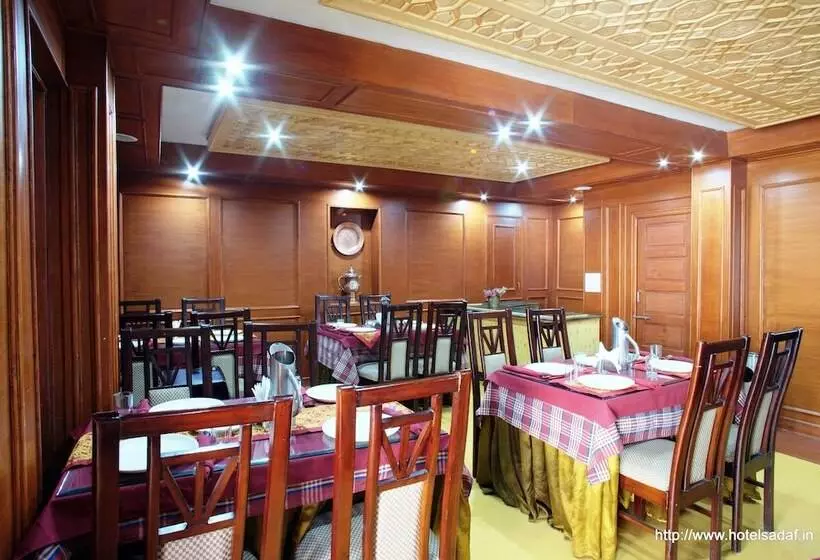 Hotel Sadaf