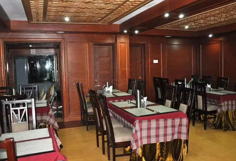 Hotel Sadaf