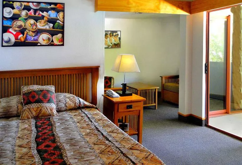 هتل Sadie's By The Sea