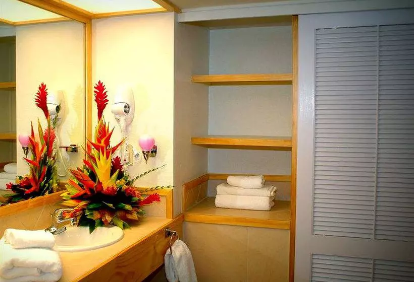 هتل Sadie's By The Sea