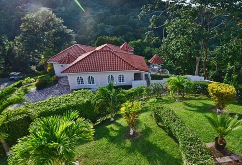 هتل Tropical Lagoon Resort