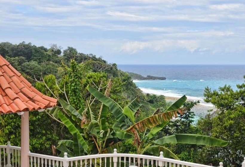 هتل Tropical Lagoon Resort