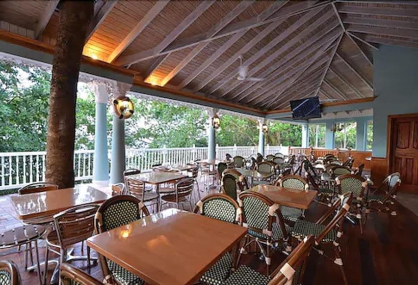 هتل Tropical Lagoon Resort