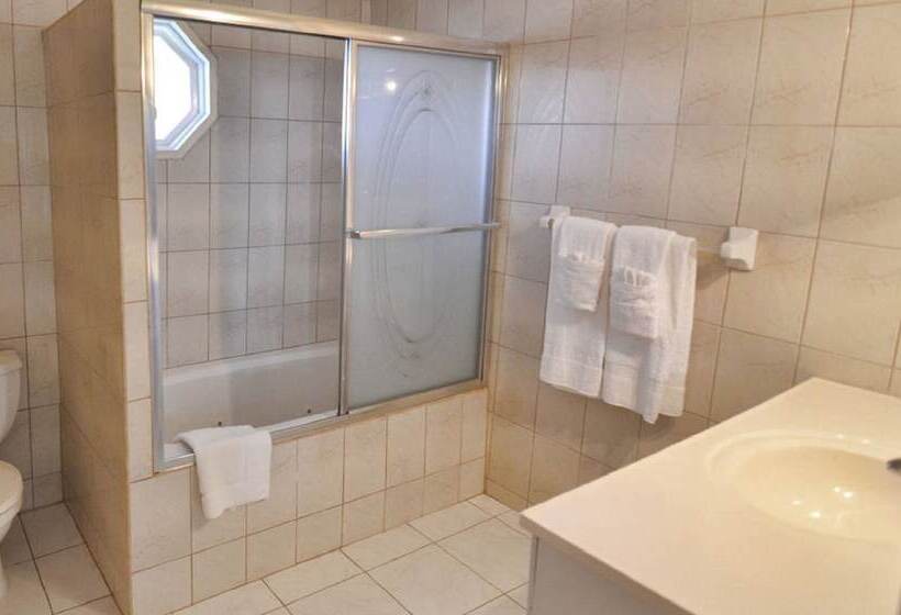 هتل Tropical Lagoon Resort