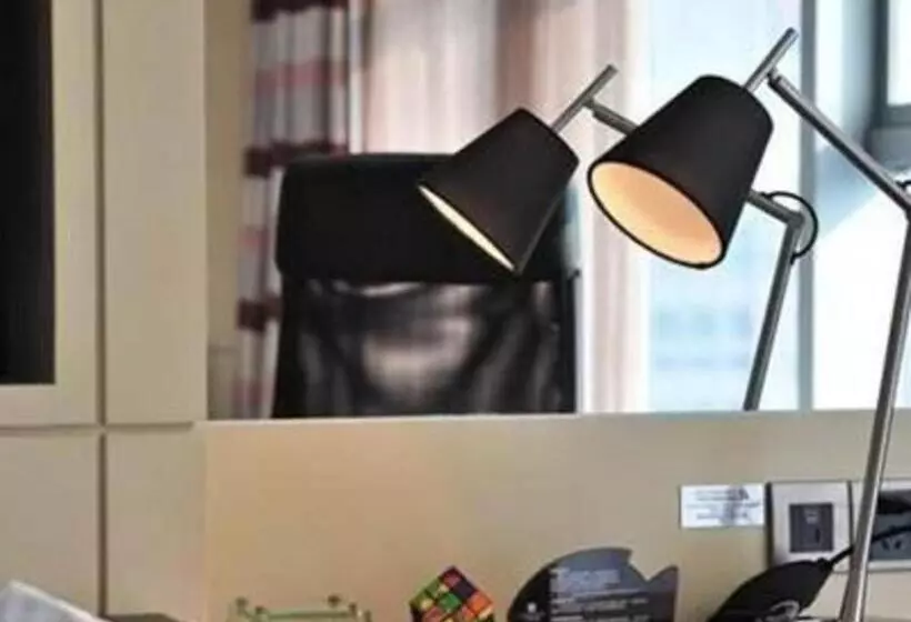 Отель Urumqi Bayinhe