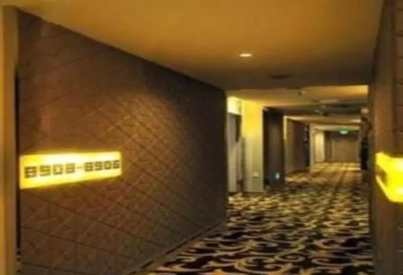 Отель Urumqi Bayinhe