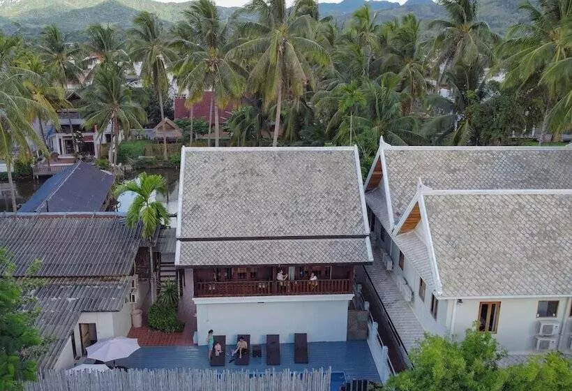 هتل Villa Oasis Luang Prabang