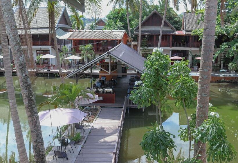هتل Villa Oasis Luang Prabang