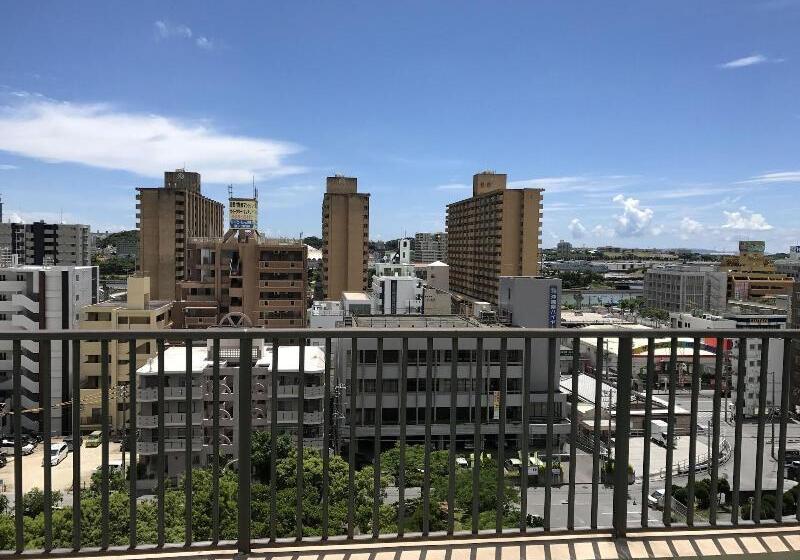 Hotelli Weekly Harborview Mansion Main Building