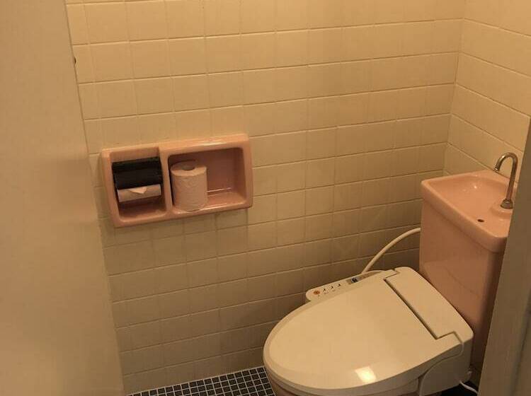 Hotelli Weekly Harborview Mansion Main Building