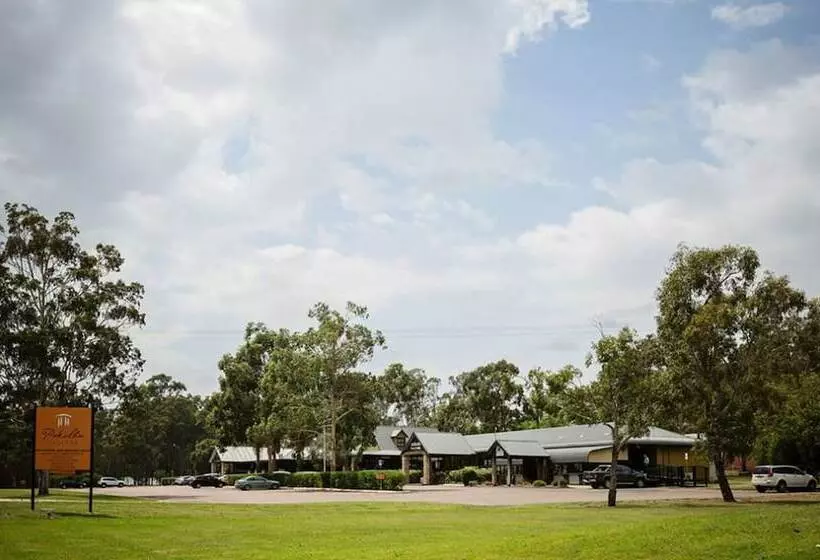 مُتل Pokolbin Village Estate