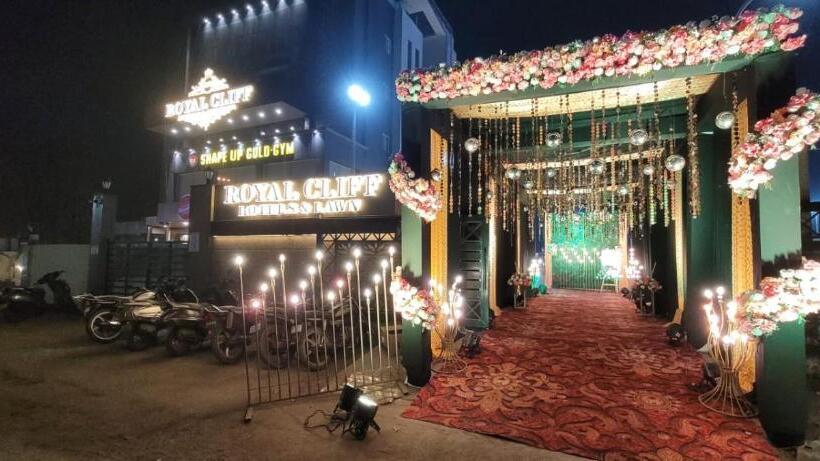 Royal Cliff Hotel & Resorts