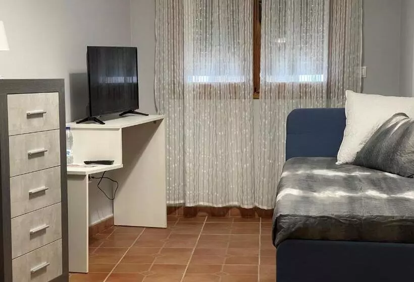 Aamiaismajoitus (B&B) Hostal El Griel No Disponemos De Recepción Física