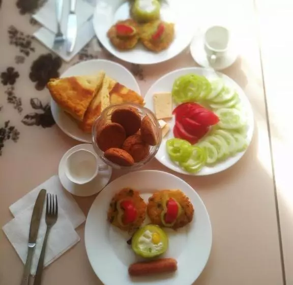 Aamiaismajoitus (B&B) Our House