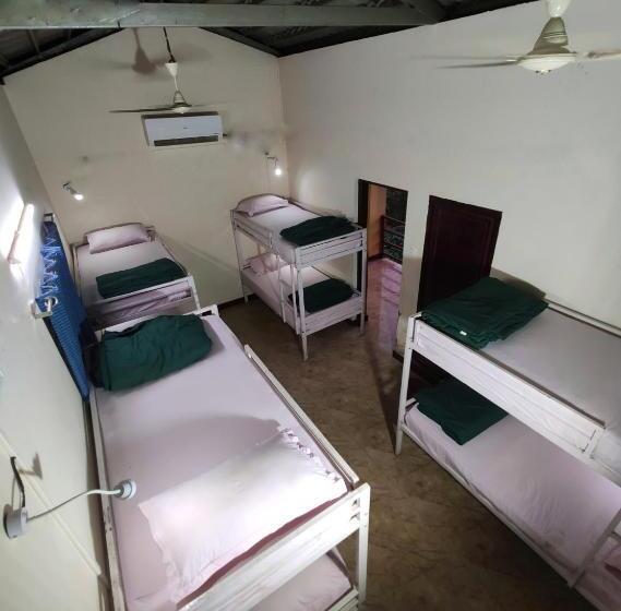 酒店 Mid Beach Stay Gokarna