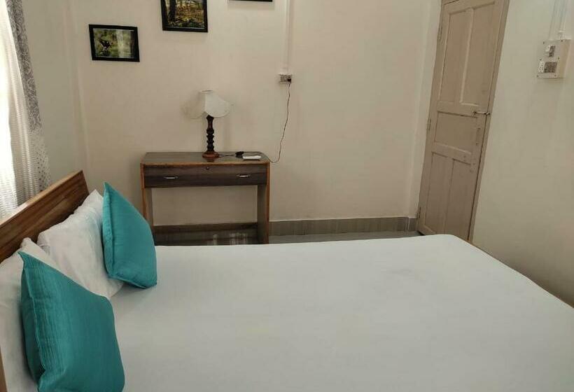 פנסיון The Woodpecker  S Nest