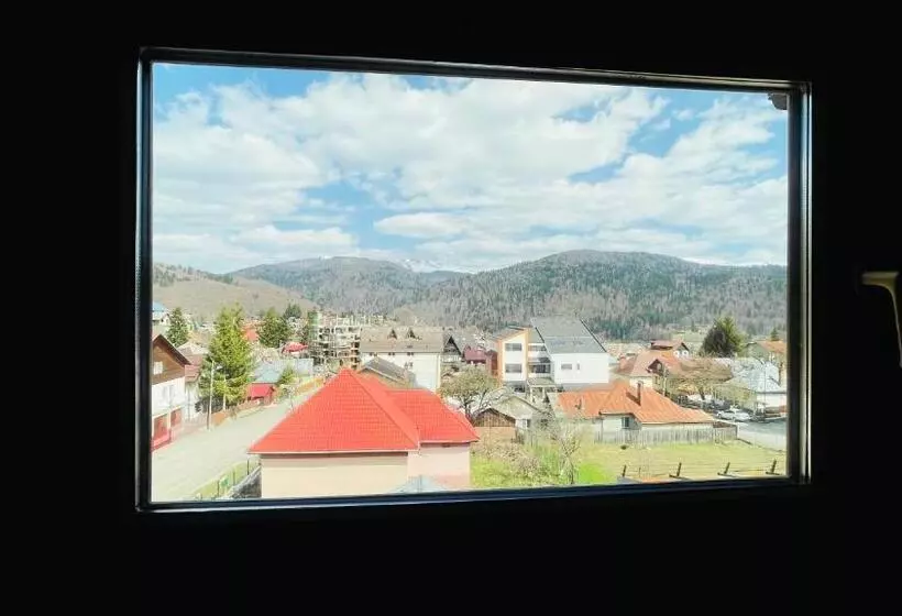 پانسیون Vila Kira Buşteni