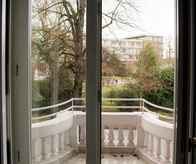 Bob W Lübeck Old Town