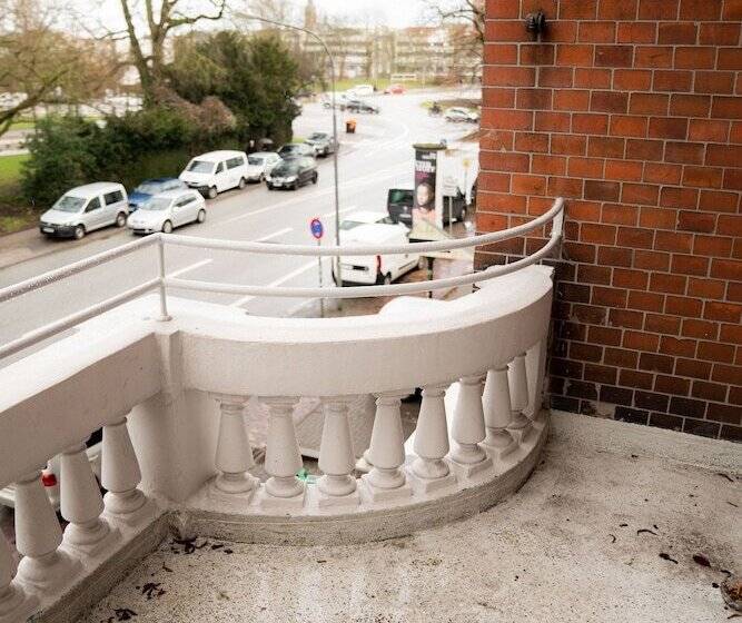 Bob W Lübeck Old Town