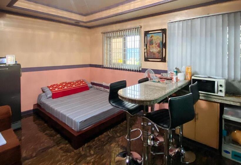 בית מלון כפרי Reddoorz Hostel At Mrc Residences Baguio