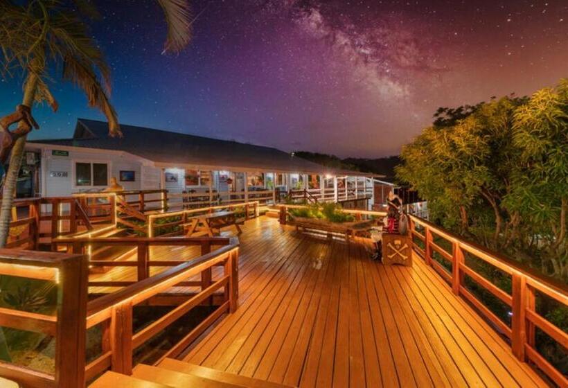 هتل And Dive Center Roatan Yacht Club