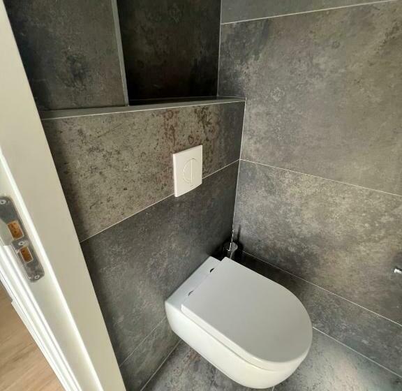 ベッドアンドブレックファースト Plassenzicht Logies & Sloepverhuur