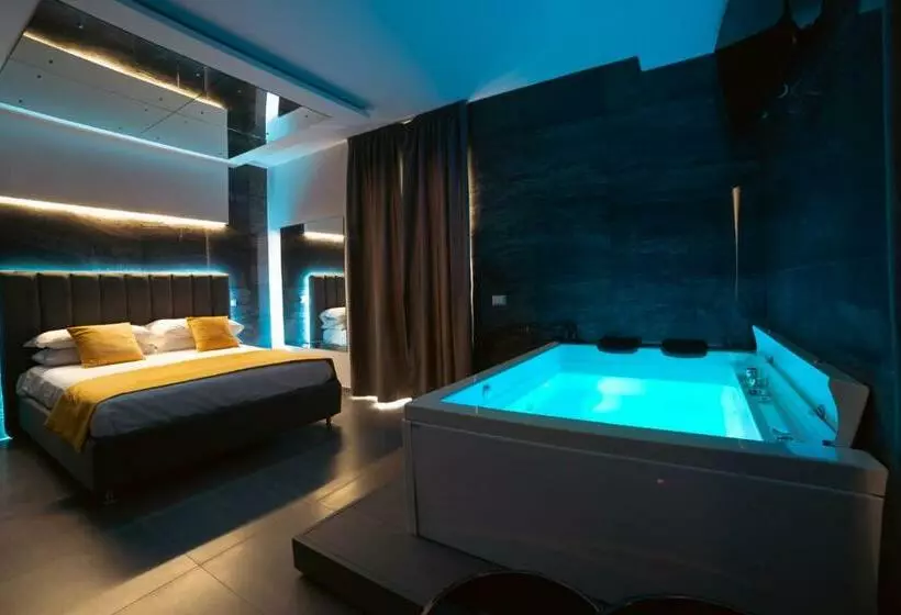 ホテル Intimity Luxury Rooms