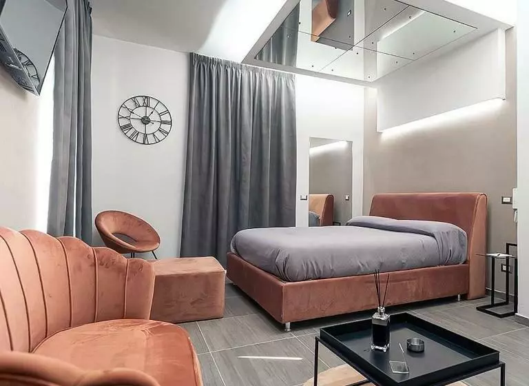 ホテル Intimity Luxury Rooms