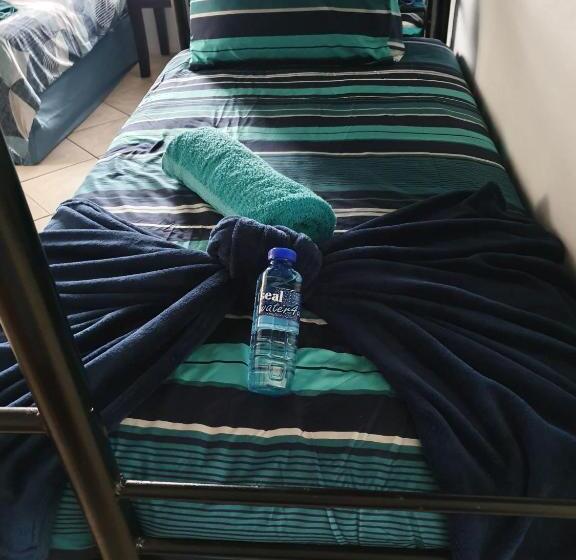 بنسيون Beachfront Inn