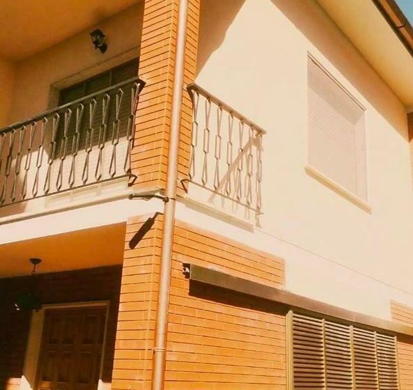 بنسيون Villa Valentina