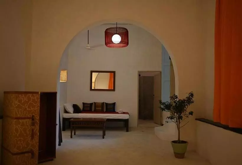 تختخواب و صبحانه La Cedille  French Heritage House