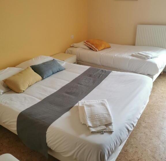 Hotel Le Relais De L Aiguillon