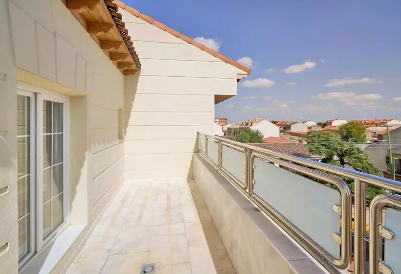 Smart Hotel La Sagra