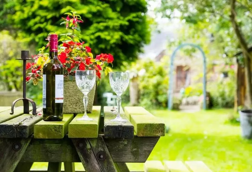 Sunnyside Bed And Breakfast