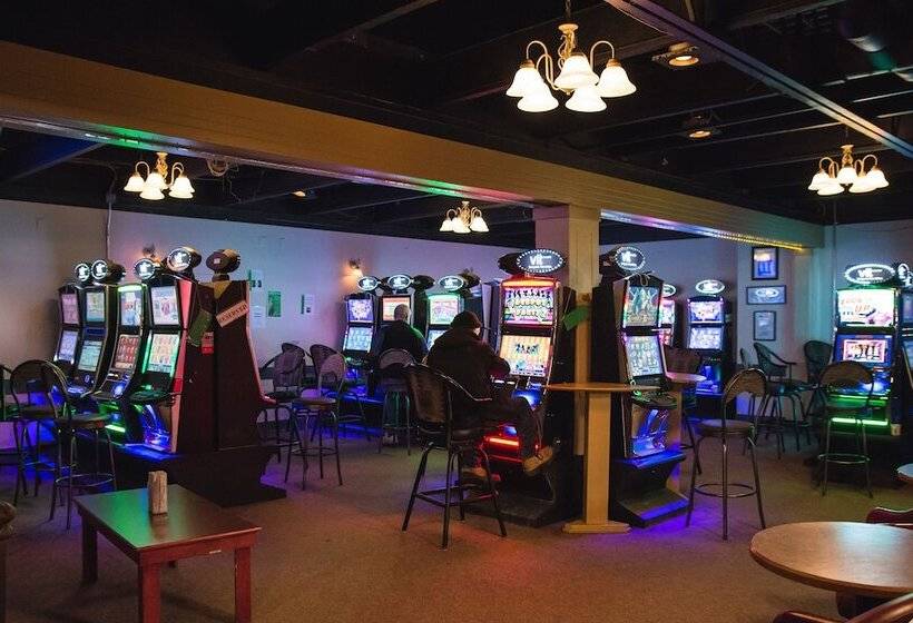 בית מלון כפרי Days Inn By Wyndham High Level