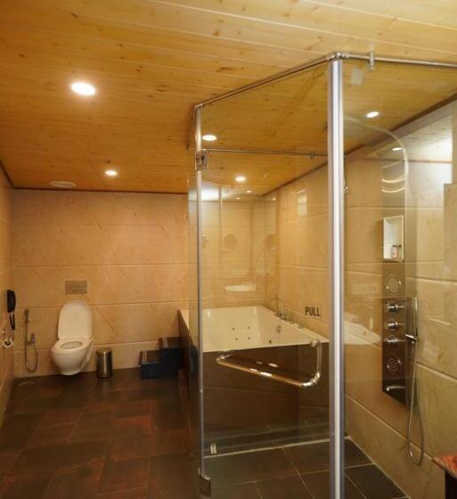 فندق Denzong Regency Luxury Mountain Retreat Spa & Casino