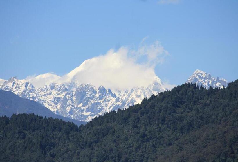 فندق Denzong Regency Luxury Mountain Retreat Spa & Casino