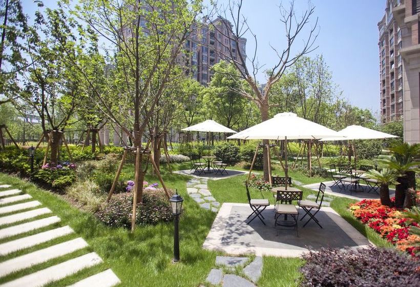 Hotel Lanson Place Jin Qiao Serviced