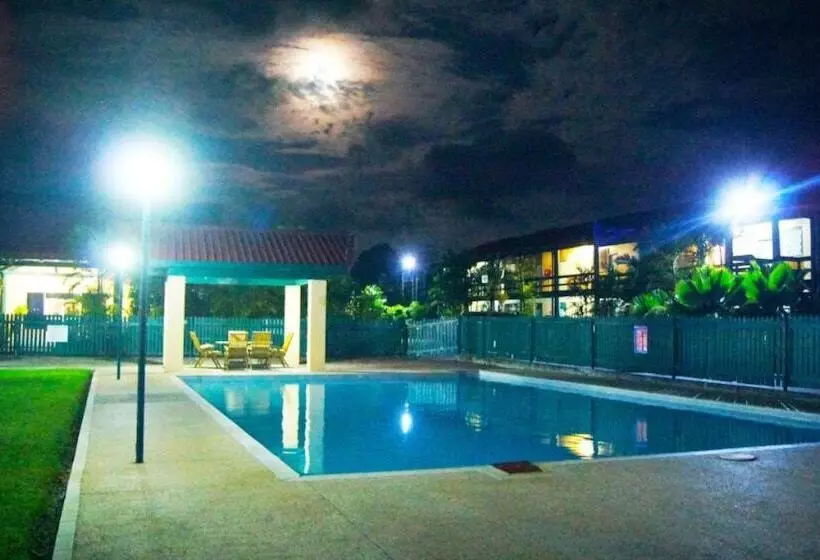 Hotel Madang Star International