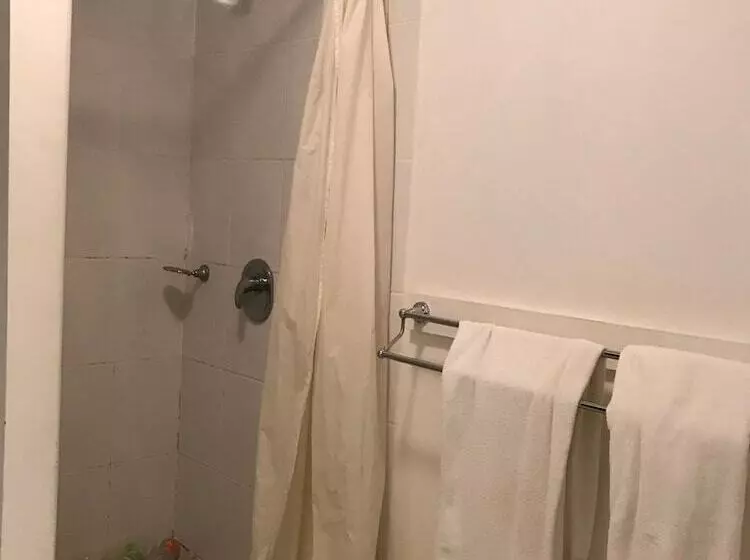 Hotel Madang Star International