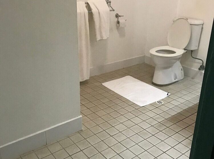 בית מלון כפרי Madang Star International