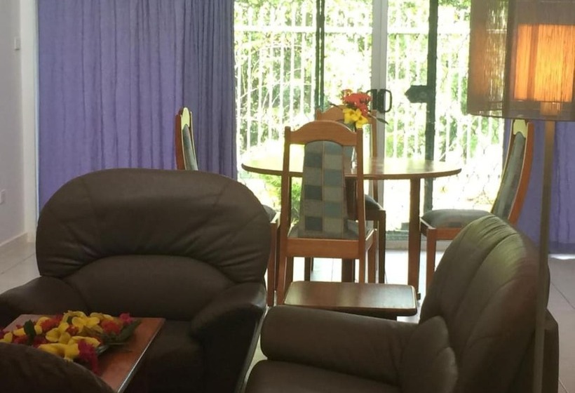 בית מלון כפרי Madang Star International