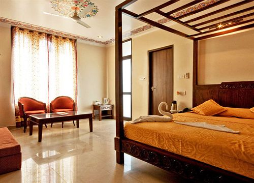 בית מלון כפרי Maya Niwas