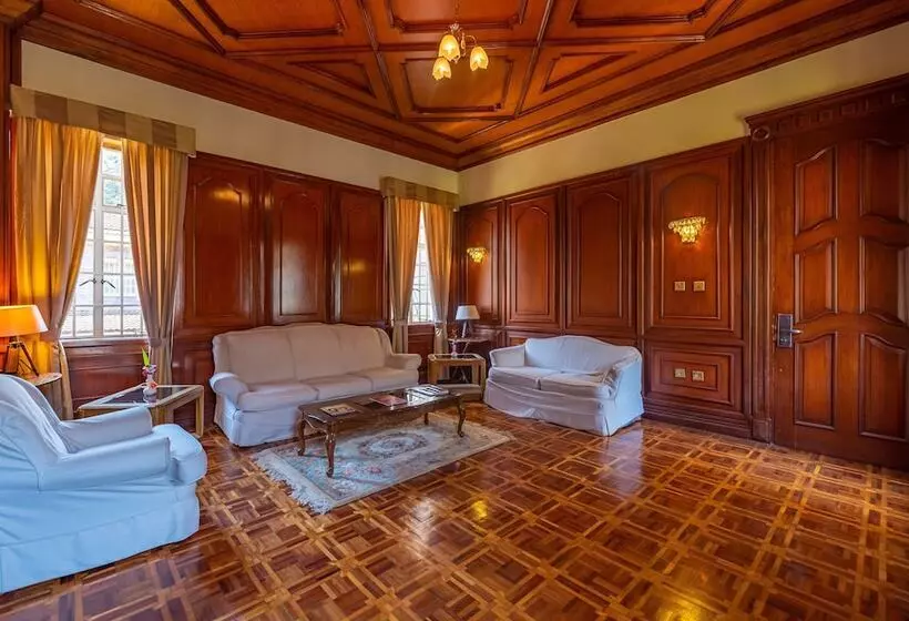 هتل Muthu Sovereign Suites & Spa, Limuru Road, Nairobi