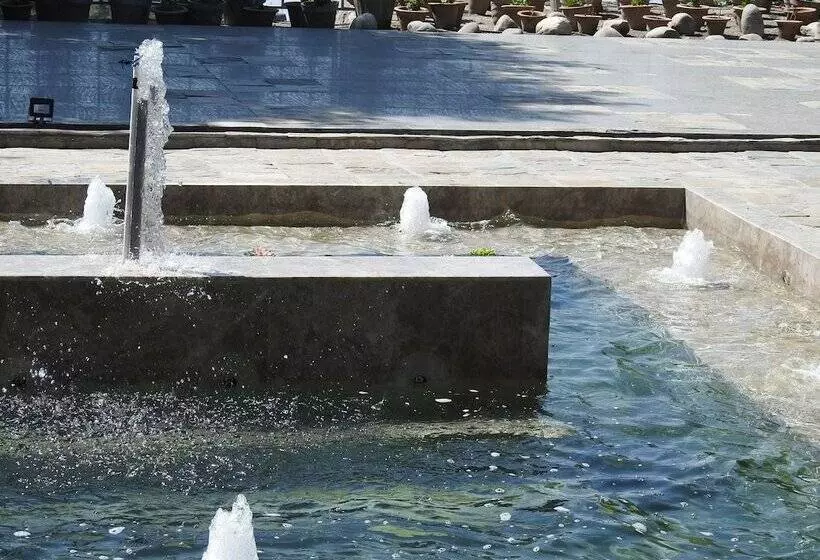 Отель Renest Dunsvirk Court Mussoorie